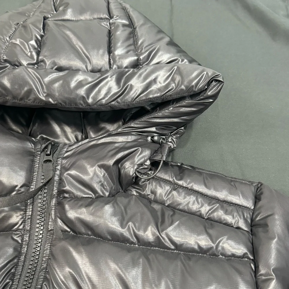 Authentic Men's Canada Goose Black Puffer Jacket - Picture 3 of 4